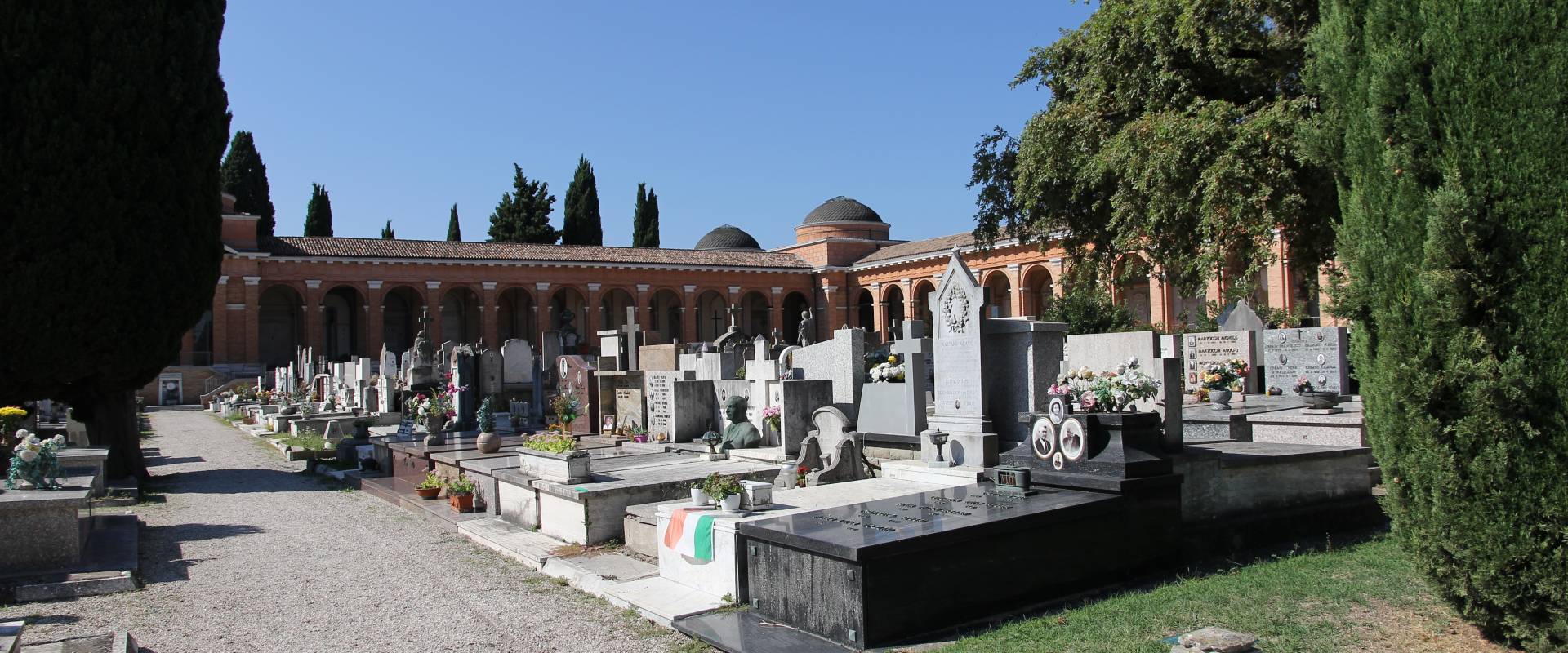 Forlì, cimitero monumentale (15) foto di Gianni Careddu